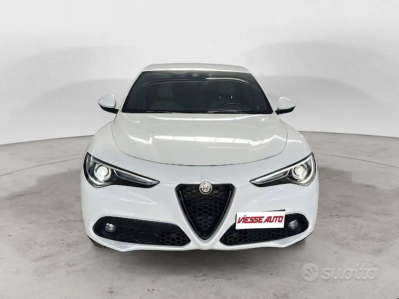 Alfa Romeo Stelvio 2022 photo 2