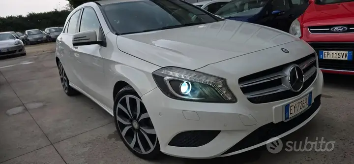 Mercedes-Benz A 180 2015 photo 2