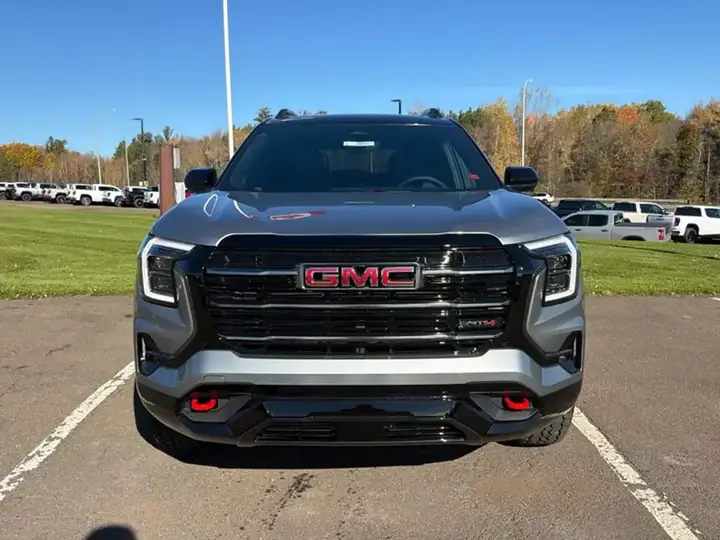 GMC Terrain 2027 photo 2