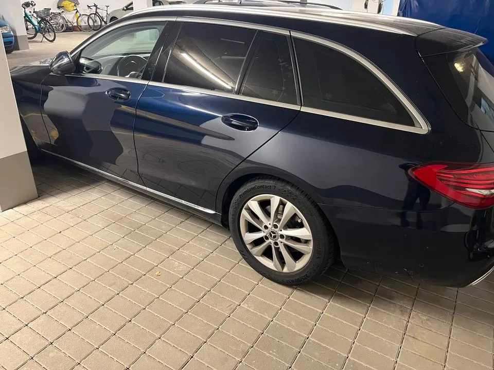 Mercedes-Benz C300