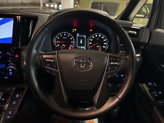 Toyota Alphard 2021 photo 2