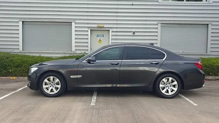 BMW 7 Series 2013 photo 5