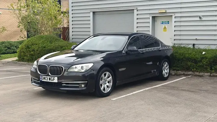 BMW 7 Series 2013 photo 3