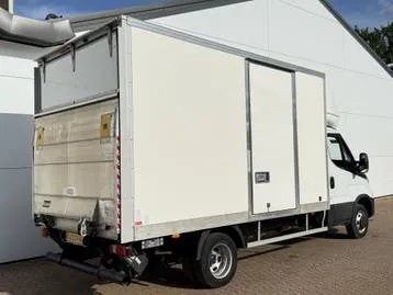 Iveco Daily 2022 photo 3