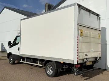 Iveco Daily 2022 photo 2