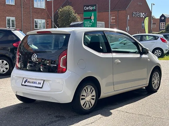 Volkswagen Up 2013 photo 2