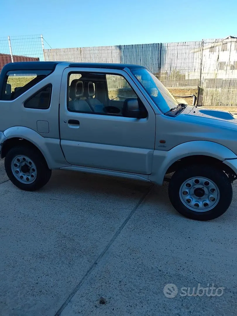 Suzuki Jimny 2005 photo 3