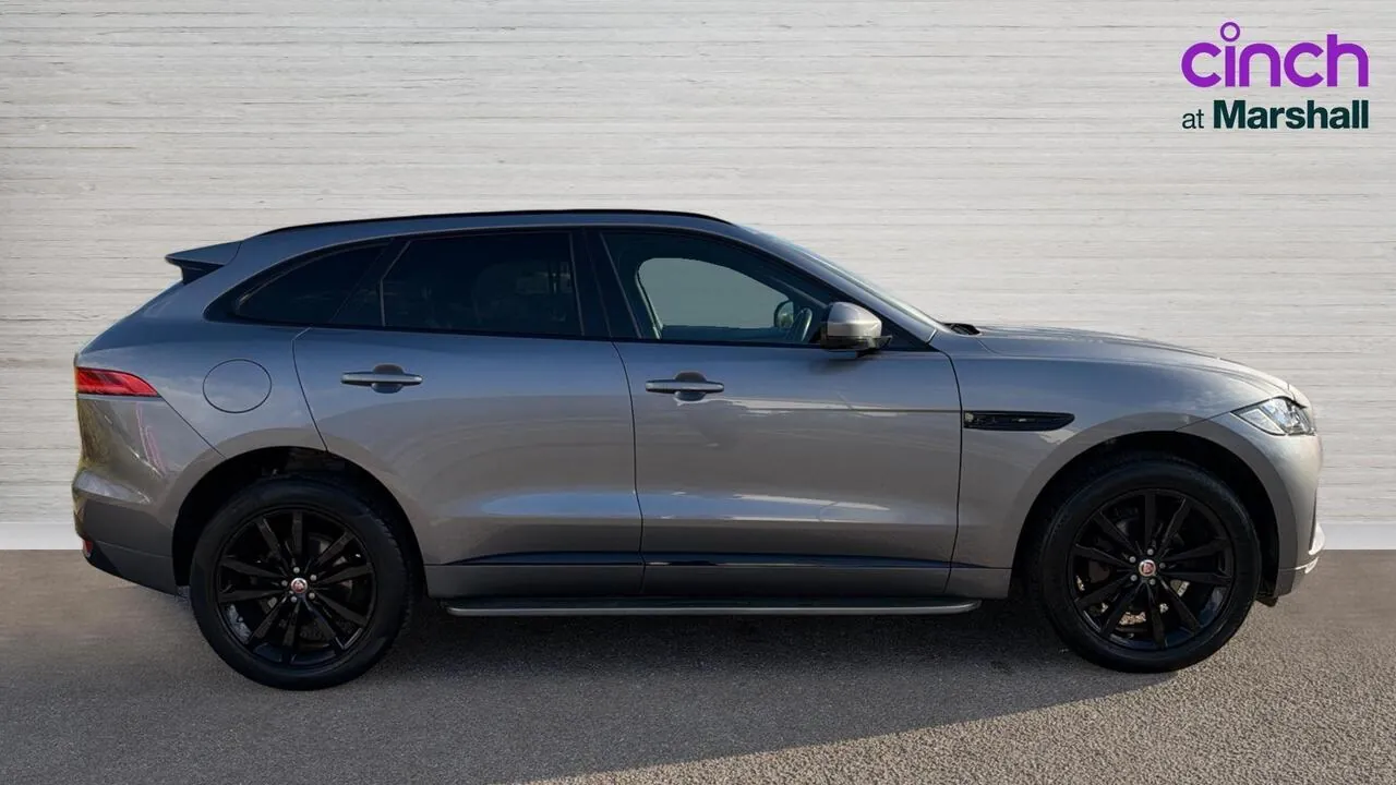 Jaguar F-Pace 2019 photo 2