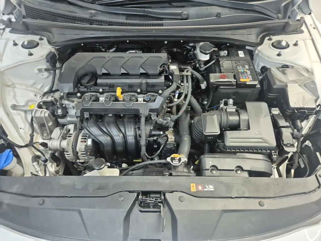 Hyundai Avante 2023 photo 5