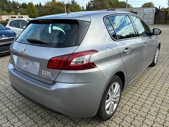 Peugeot 308 2013 photo 3