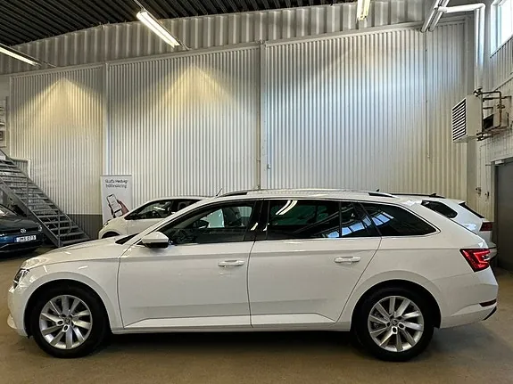 Skoda Superb 2019 photo 4