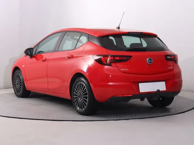 Opel Astra 2015 photo 3