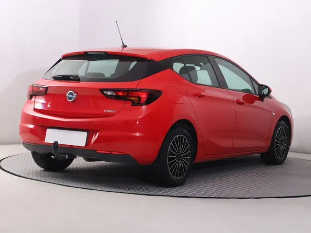 Opel Astra 2015 photo 4