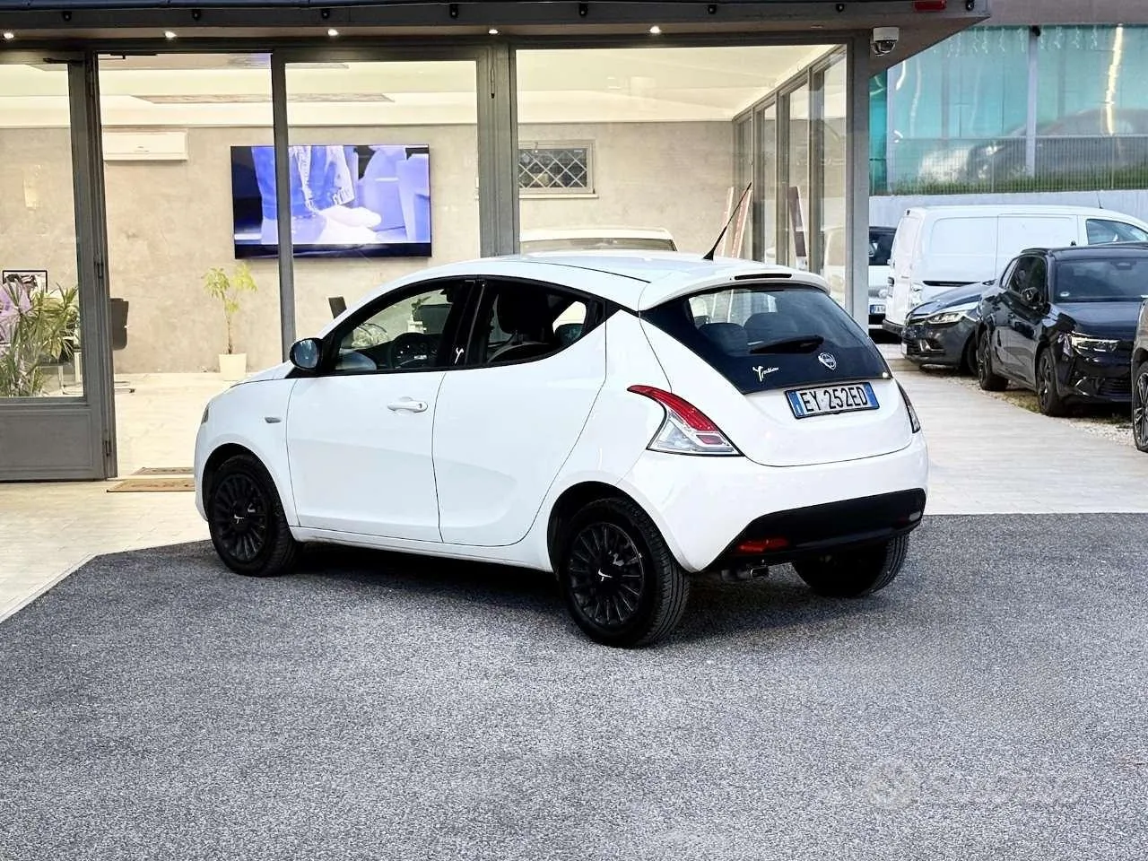 Lancia Ypsilon 2014 photo 4