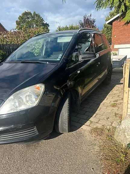 Opel Zafira 2006 photo 2