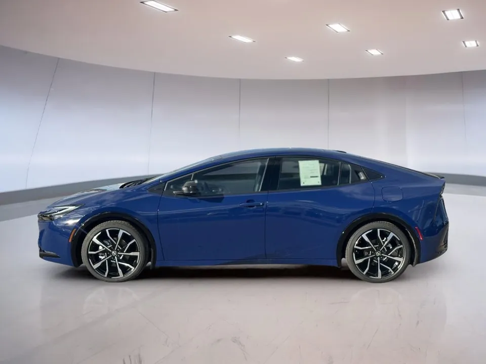 Toyota Prius 2027 photo 2