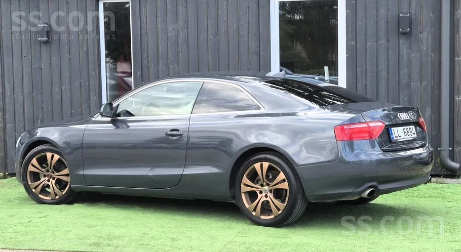 Audi A5 2009 photo 3