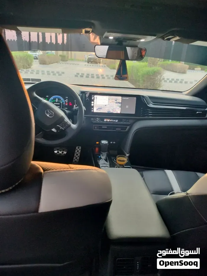 Toyota Camry 2025 photo 3