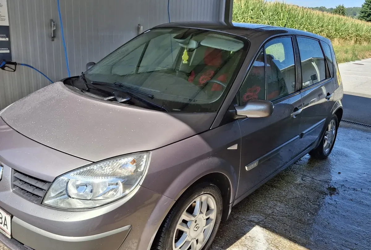 Renault Scenic 2005 photo 2