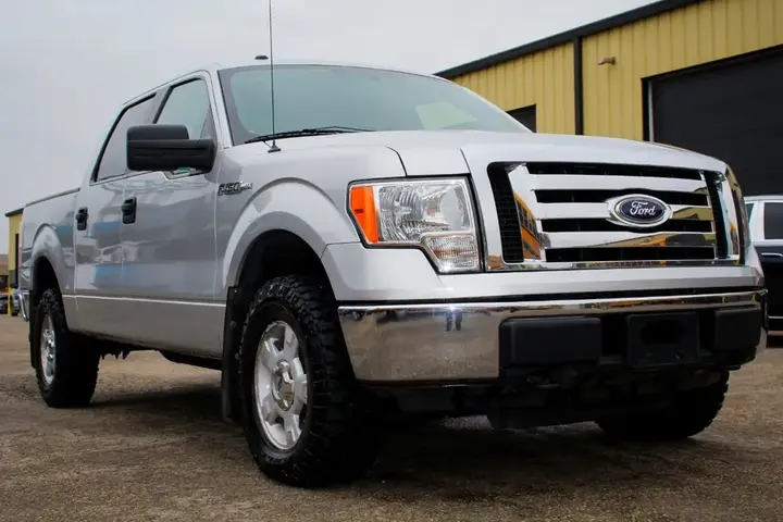 Ford F-150 2010 photo 3