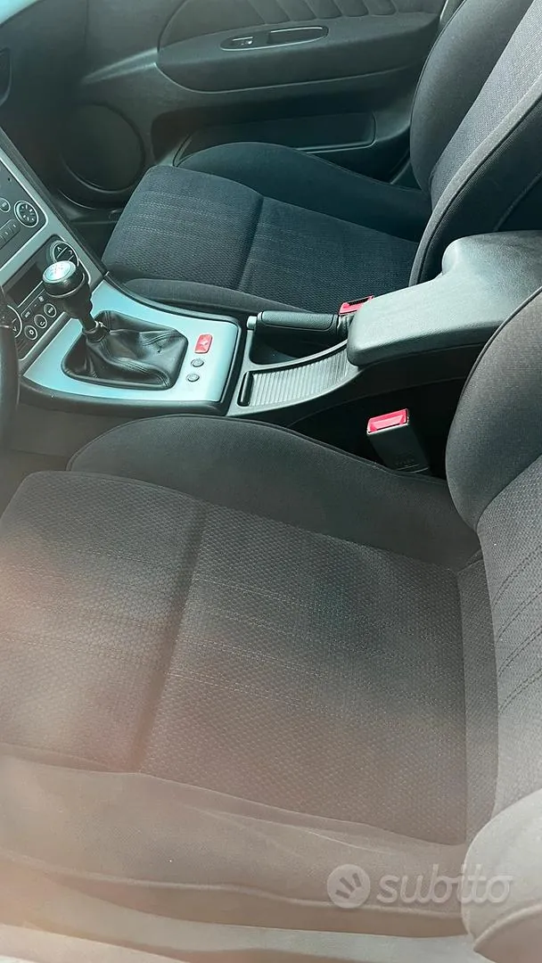 Alfa Romeo 159 2008 photo 4