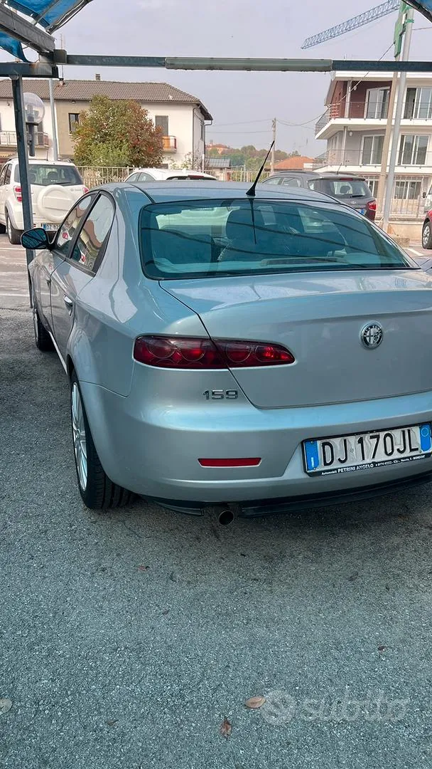 Alfa Romeo 159 2008 photo 5