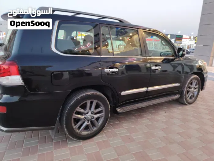 Lexus Lx 2012 photo 2