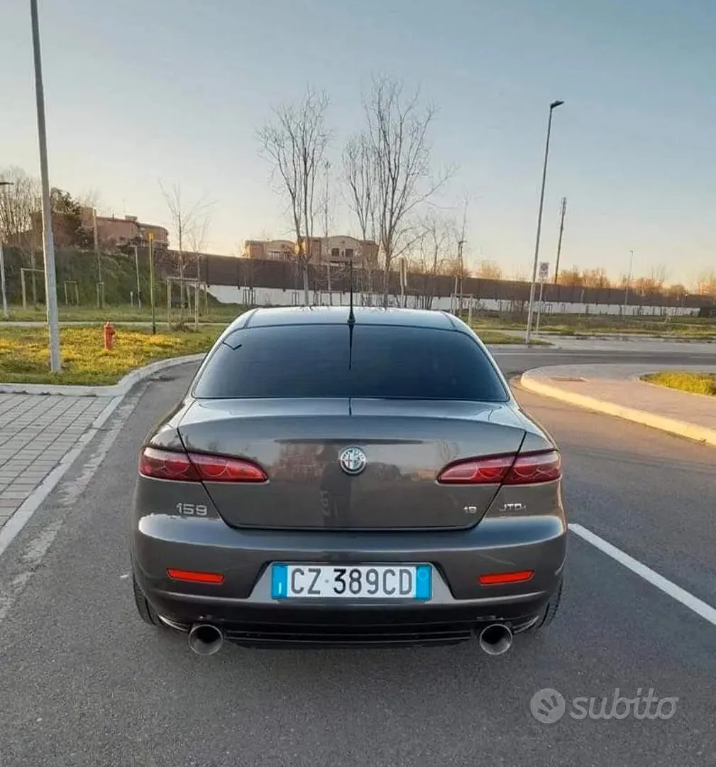 Alfa Romeo 159 2006 photo 2