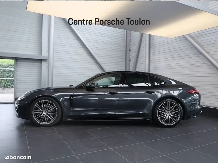 Porsche Panamera 2016 photo 2