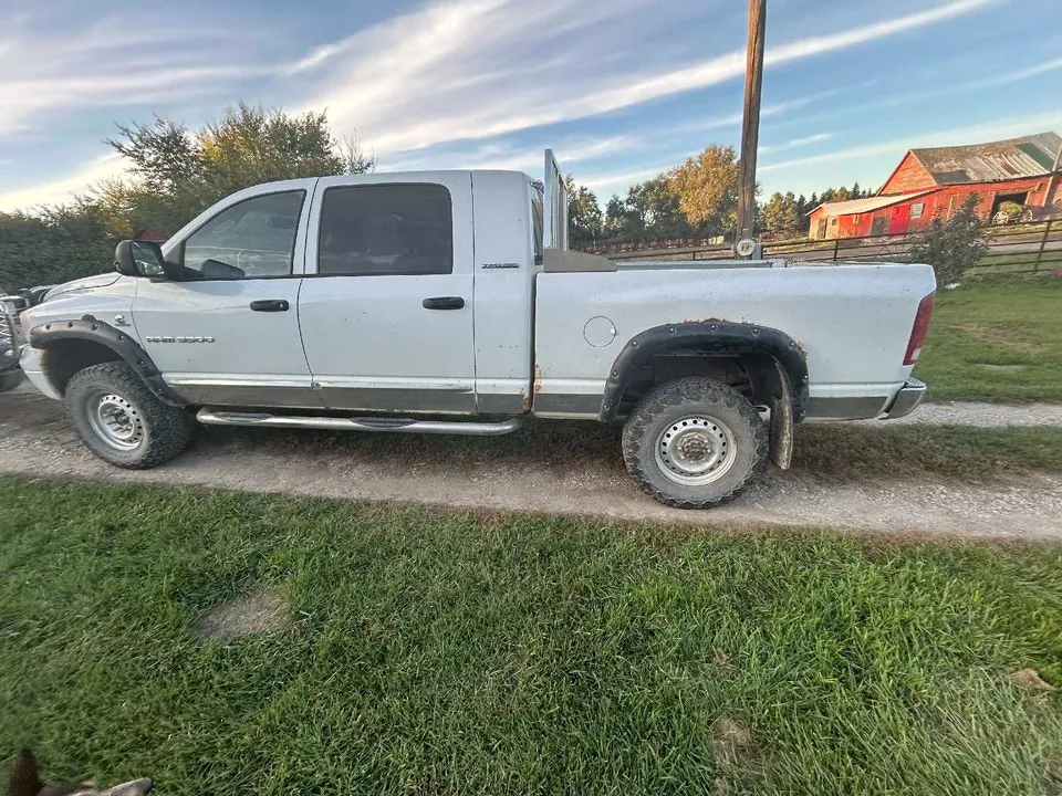 Dodge Ram 3500 2006 photo 4