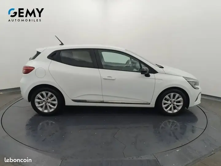 Renault Clio 2023 photo 4