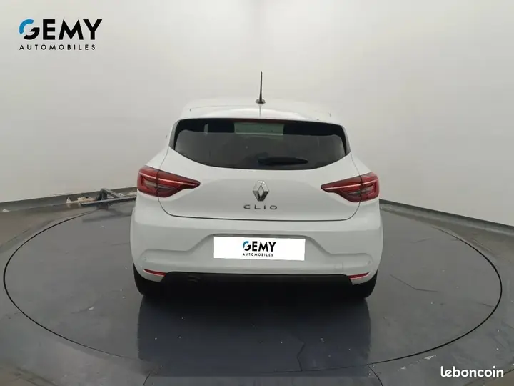 Renault Clio 2023 photo 5