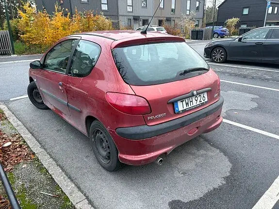 Peugeot 206 2003 photo 2