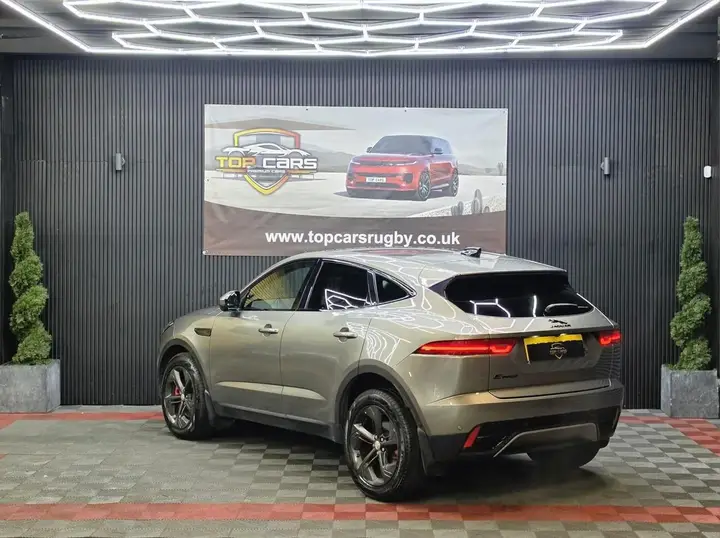 Jaguar E-Pace 2021 photo 4