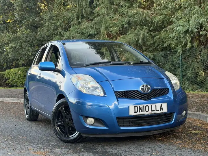 Toyota Yaris 2010 photo 3