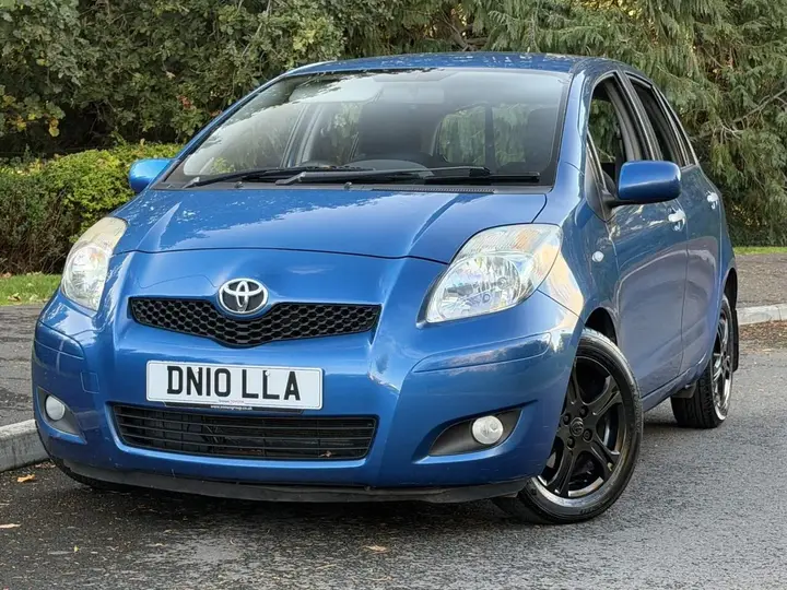 Toyota Yaris 2010 photo 2