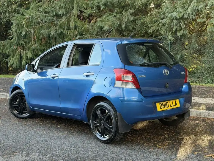 Toyota Yaris 2010 photo 5