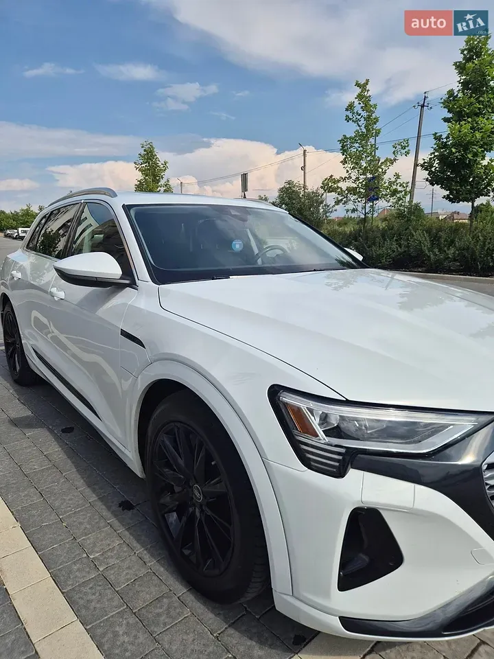 Audi E-Tron 2023 photo 4