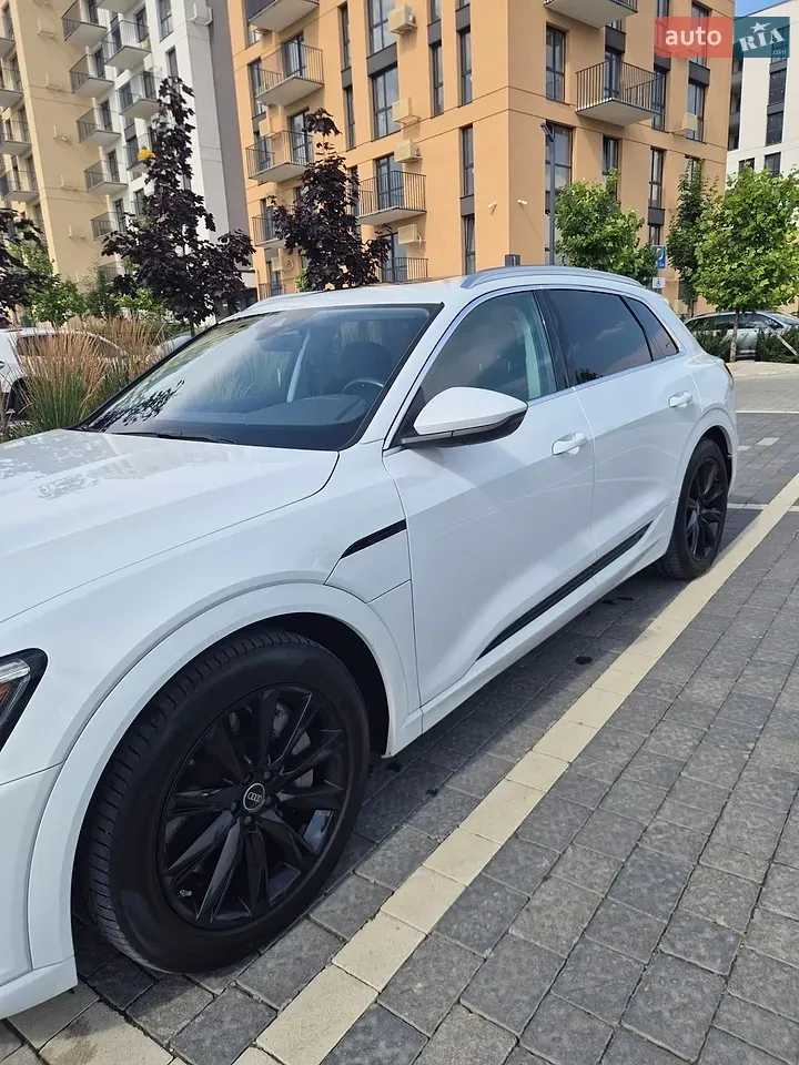 Audi E-Tron 2023 photo 5