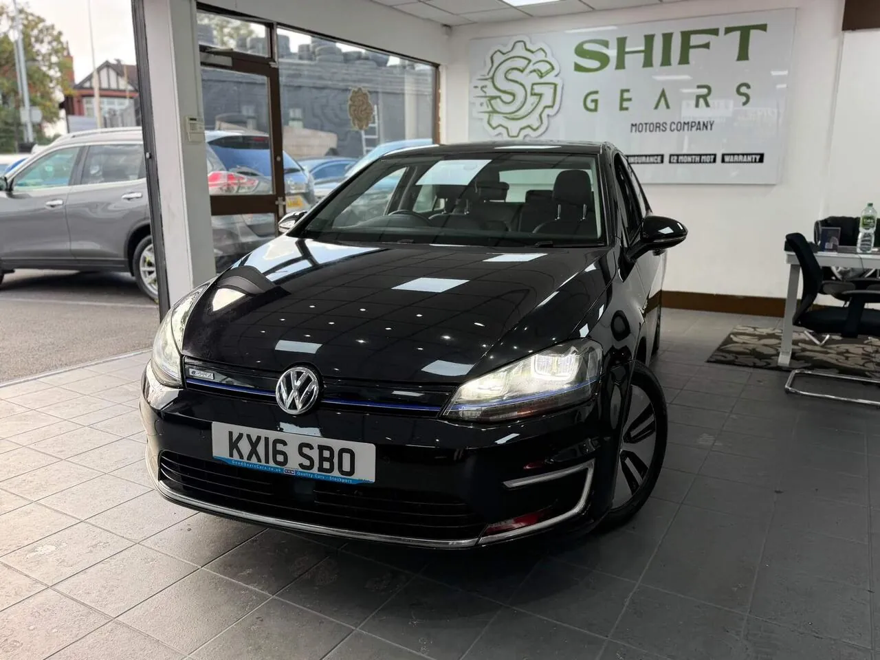 Volkswagen E-Golf 2016 photo 2