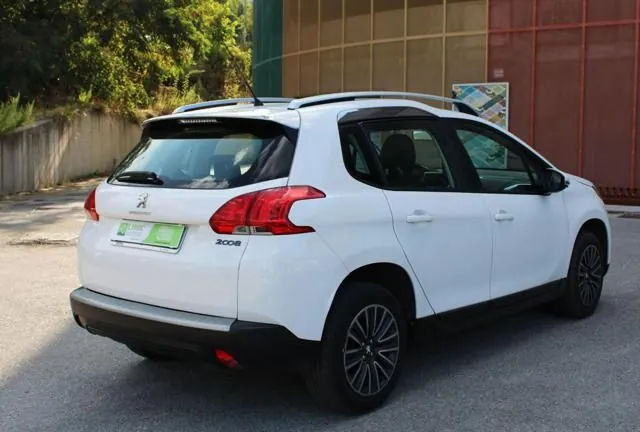Peugeot 2008 2015 photo 5