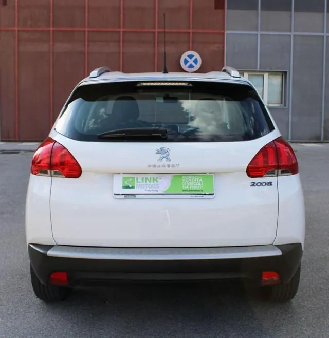 Peugeot 2008 2015 photo 4