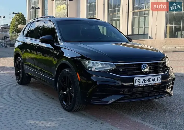Volkswagen Tiguan 2024 photo 2