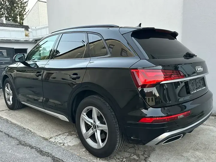 Audi Q5 2023 photo 2