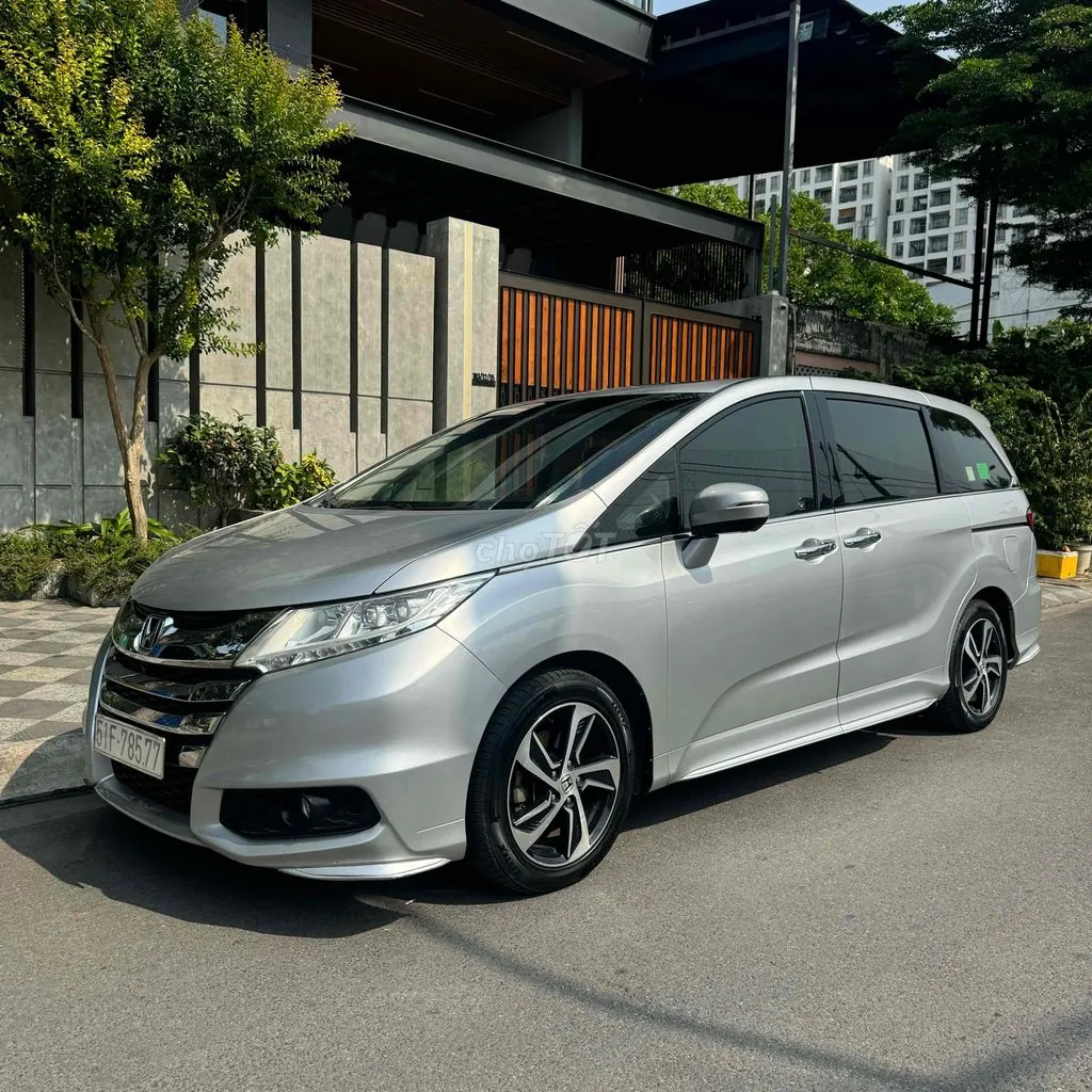 Honda Odyssey 2016 photo 2