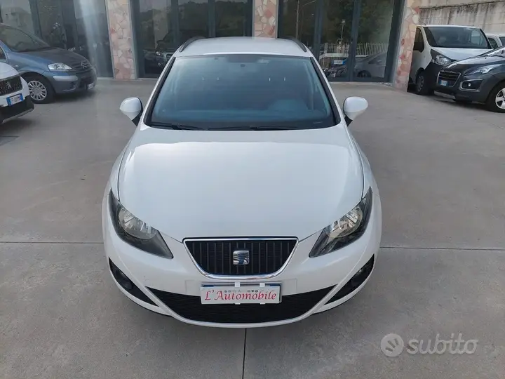 Seat Ibiza 2011 photo 3