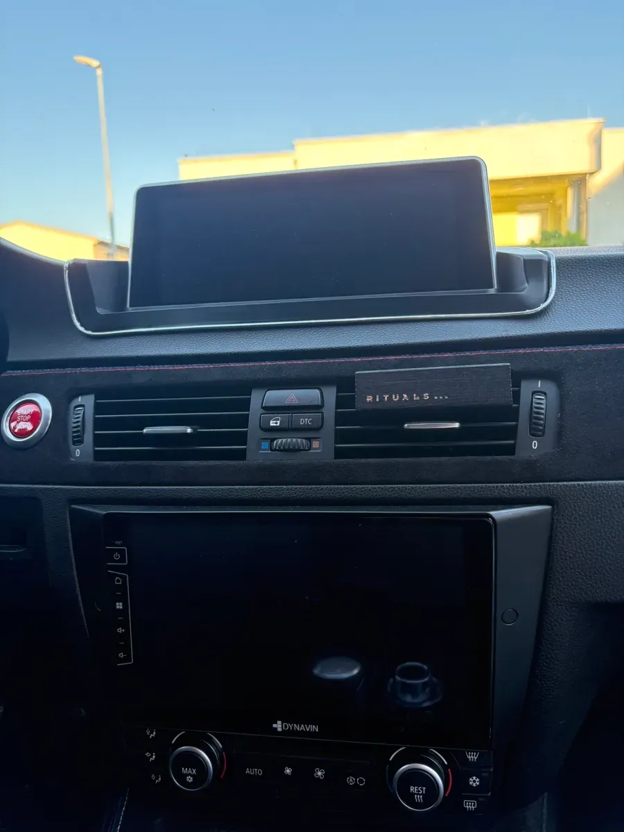 BMW 3 Series 2005 photo 2