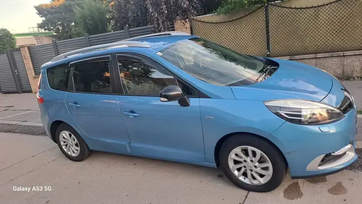 Renault Scenic 2016 photo 2