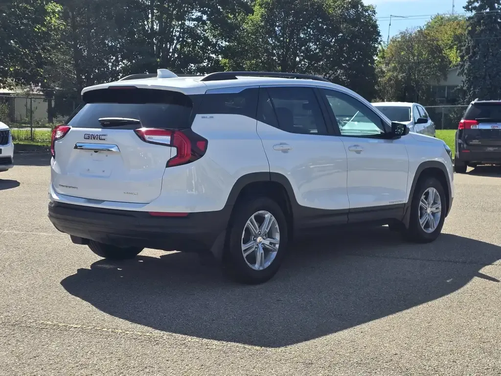 GMC Terrain 2024 photo 5