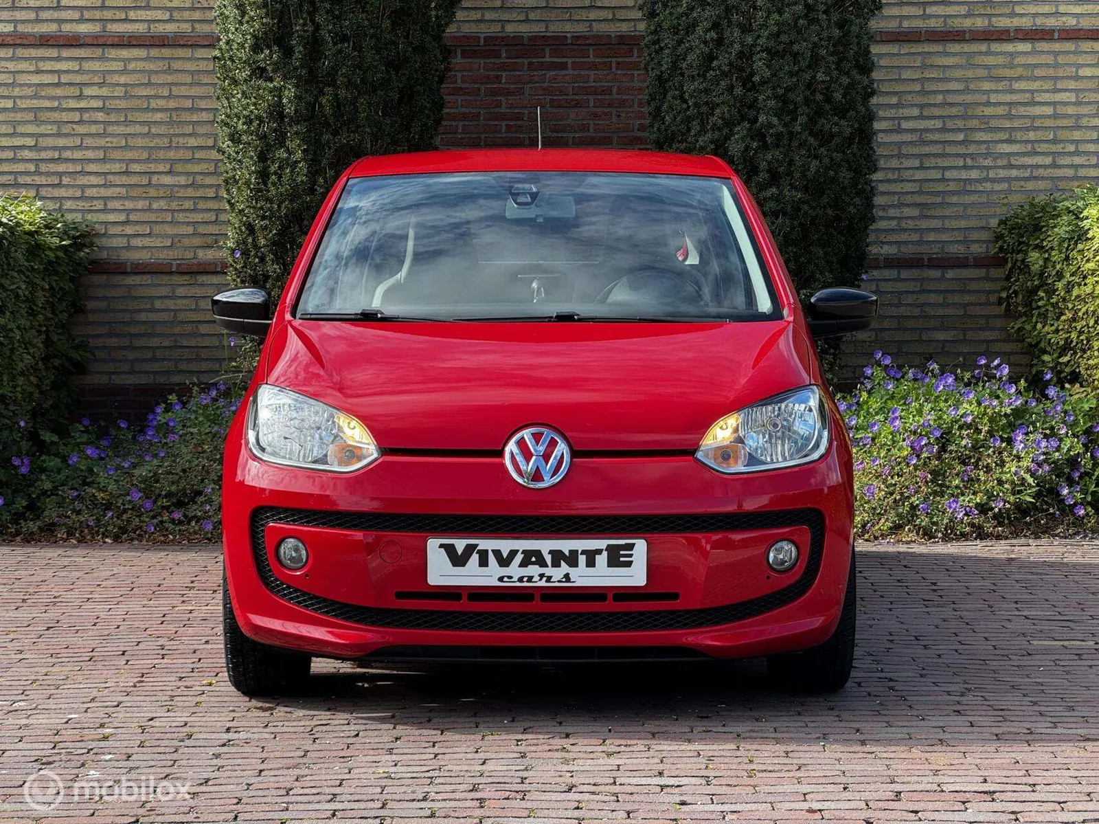 Volkswagen Up 2013 photo 5
